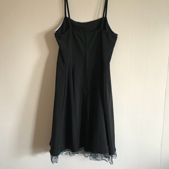 Taboo Dress - Picture 4 of 4